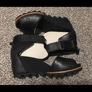 Brand New SOREL Joanie Sandal